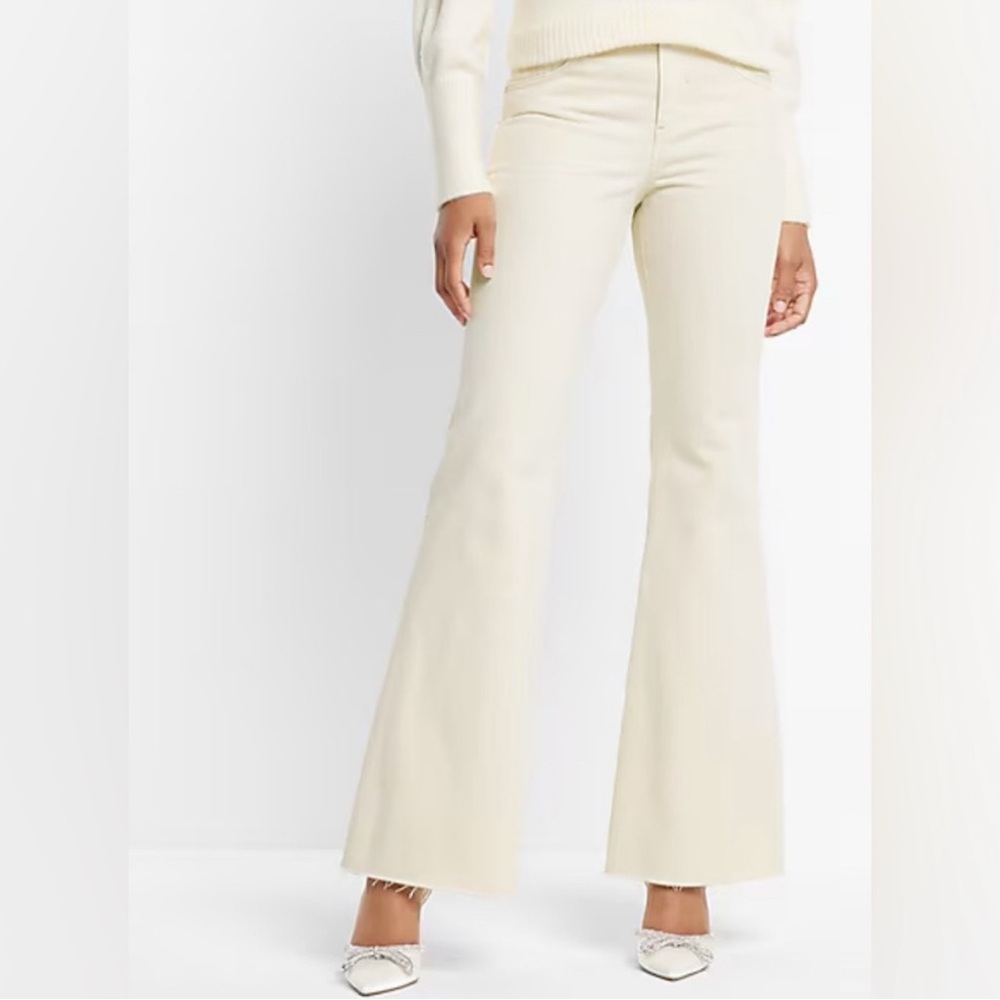 Express 70s Flare Mid Rise Off-White Jeans